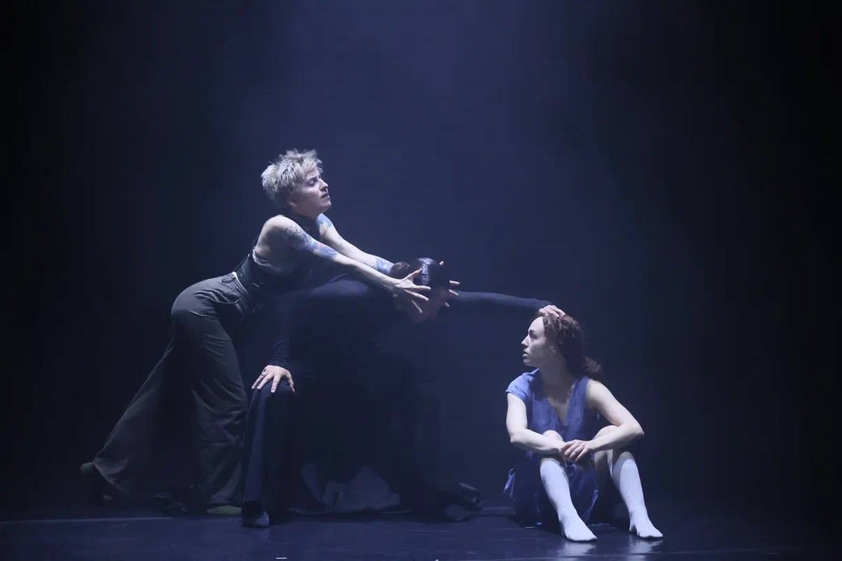 A scene from “The Scent of Rose Oil” AELITA PRODUCTION