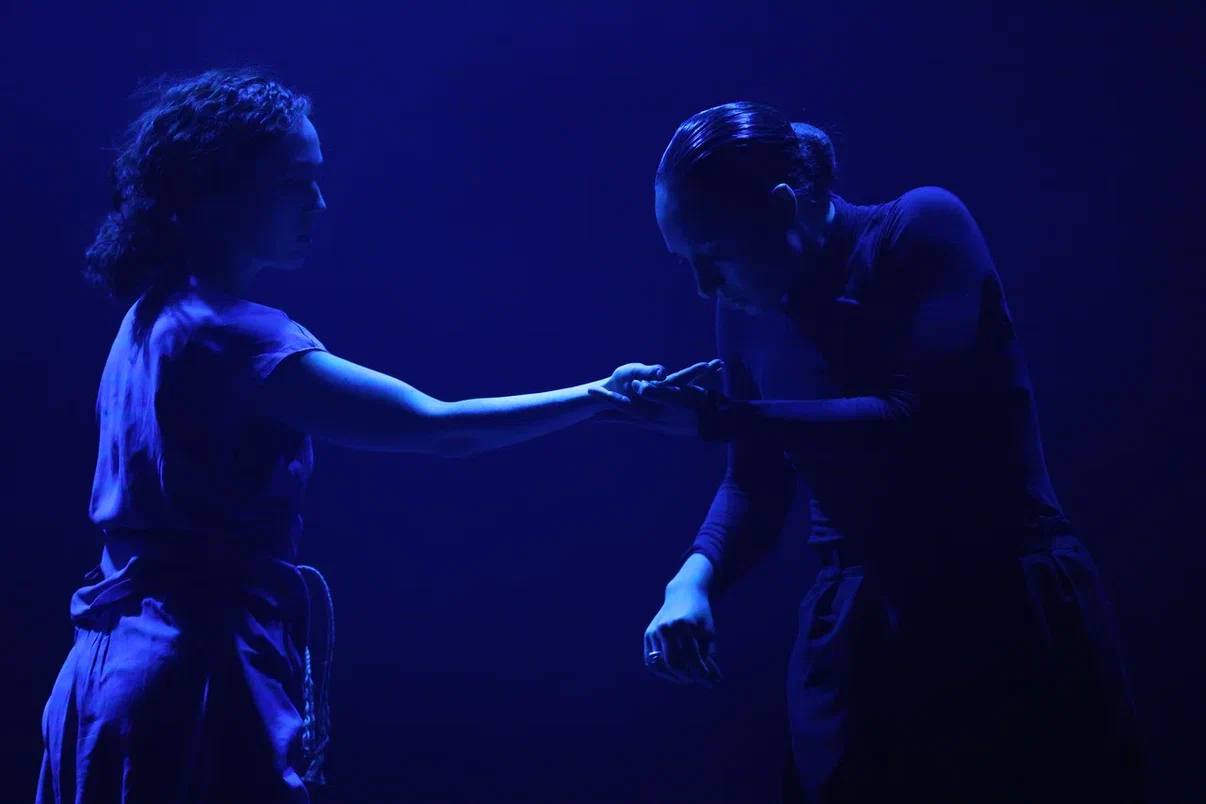 A scene from “The Scent of Rose Oil” AELITA PRODUCTION